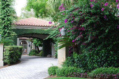Photo of a landscaping in Miami.
