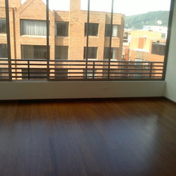 Chico plaza 97 - Hardwood Flooring