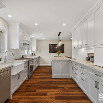 Mississauga Open Concept Main Floor