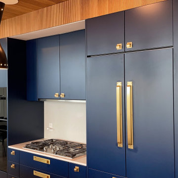 70 Rainey St
