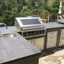 Outdoor Kitchen