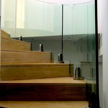 curved glass balustrade london