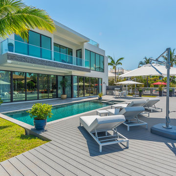 Las Olas Residence