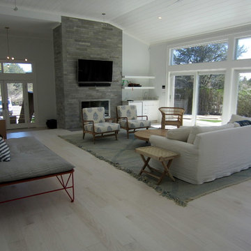 AMAGANSETT: DARK TO WHITE...BLEACHED AND WHITE WASHED 5" RED OAK, TRAFFIC HD
