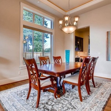 404 110th Ave SE, Bellevue