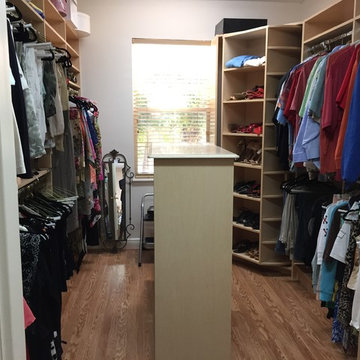 Hollywood Walk-in Closet organizer