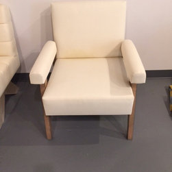 Modern arm chair front view - Armchairs And Accent Chairs