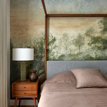 Desert Moon, Angel, London