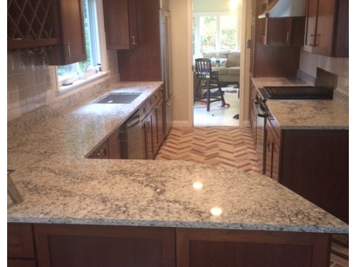 Quartz Counter Tops Do Not Match Floor, Do Countertops And Floors Have To Match