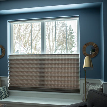 Elmhurst Vignette Modern Roman Shades