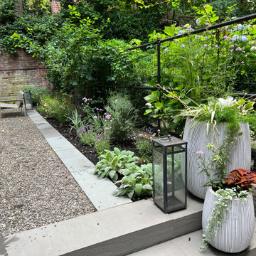 Manhattan UWS Brownstone romantic garden