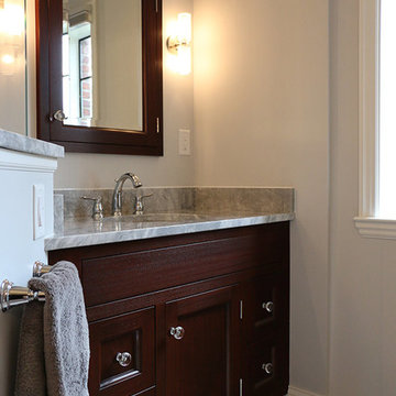 Space-Saving Bathroom Renovation