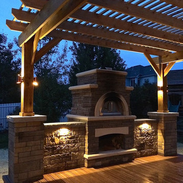 Trex Transcend Deck with Pizza Oven and Pergola, Lighting