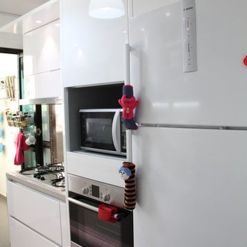 Very Nice Parallel Kitchen in BTO