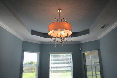 Example of a bedroom design in Tampa