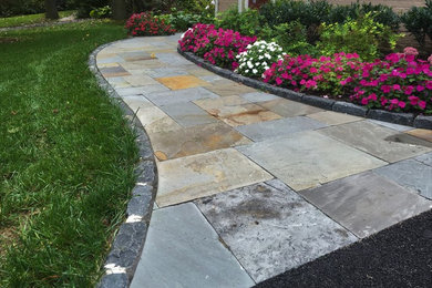 Traditional Patio & Entryway Landscaping