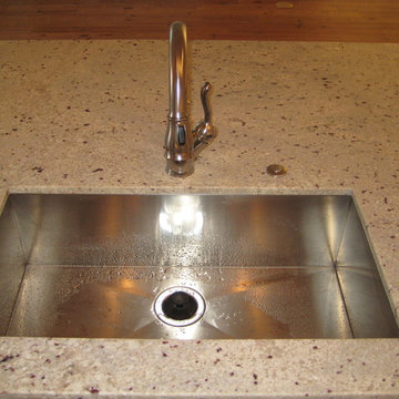 Kitchen: Bianco Romano granite