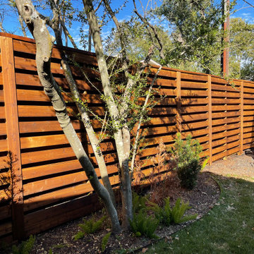 Horizontal Shadowbox Fence - Good Neighbor Fence