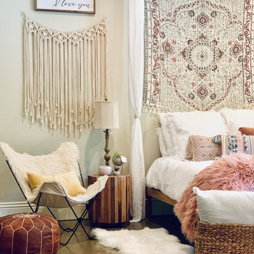 Teen Girl's Bedroom