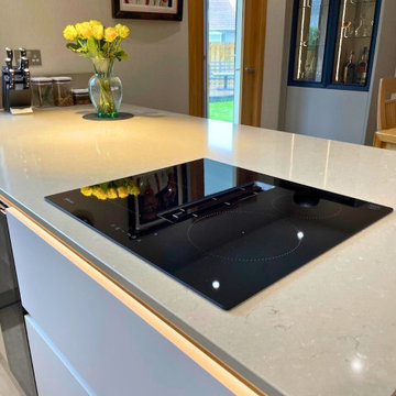 White Handleless Kitchen in Mintlaw