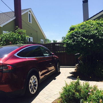 Burlingame - Low water-use Traditional California