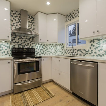 Modern Open Concept Interior Reno in Port Coquitlam, BC