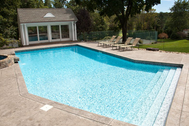Elegant pool photo in New York