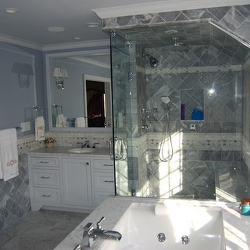 Bardiglio Gray Marble Bathroom - Pic 2