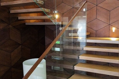 Design ideas for a staircase in Saint Petersburg.