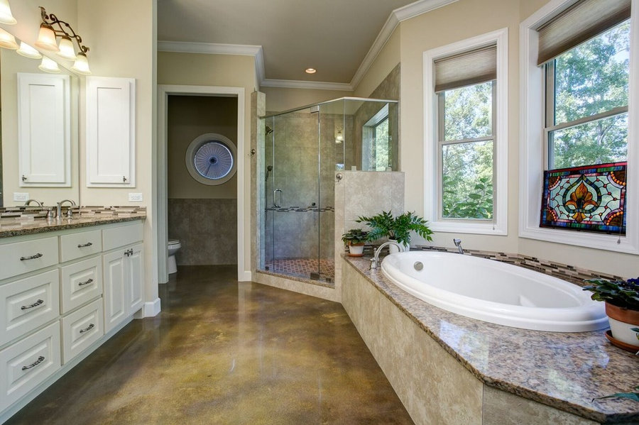 Bath & Kitchen