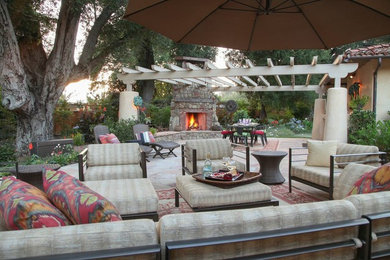 Patio photo in Los Angeles