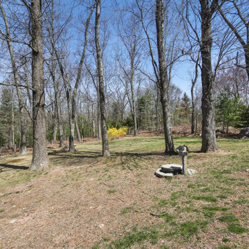 877 Chestnut Hill Road, Glastonbury, CT 06073