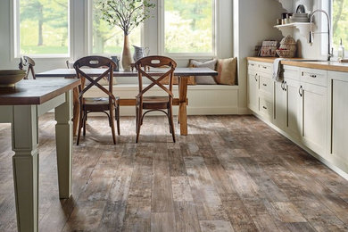 Transitional home design photo in Other