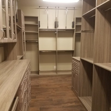 Campania Finish Closet I SpaceManager Closets