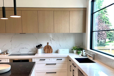 Inspiration for a contemporary kitchen remodel in Toronto