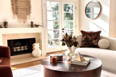 Transitional living room photo in Los Angeles