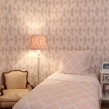 lois room