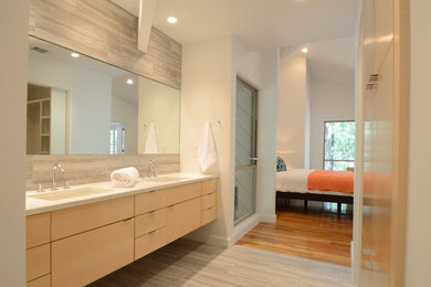 Inspiration for a contemporary bathroom remodel in Austin
