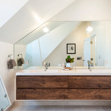 Bathroom Top Floor