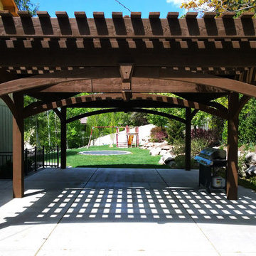 Entertainment Size | Timber Frame Pergola