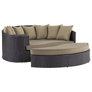 Contemporary Outdoor Sectional Daybed Sofa, Comfortable Cushioned Seat, Mocha