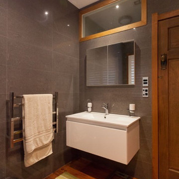 Bathroom storage solution