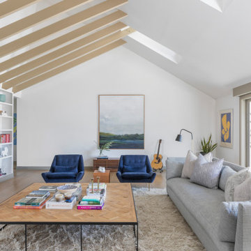 Celebrity Home - Max Greenfield Residence