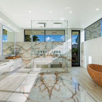 Luxury New Villa by Dov Stark
