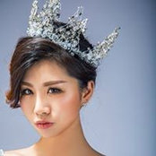 Winnie Zhang's photo