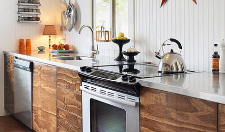 Houzz Tour: A Secluded and Serene Island Retreat in Canada