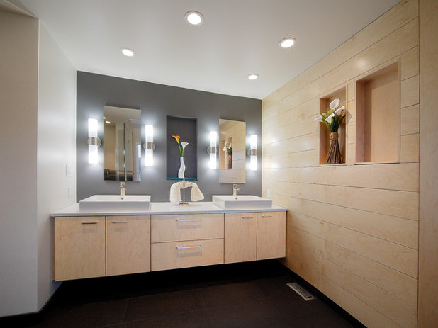 Contemporary Bathroom by Deenen