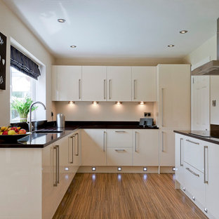 Contemporary Kitchen