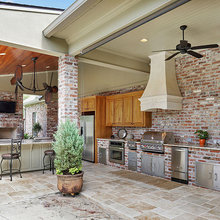 Outdoor Kitchen