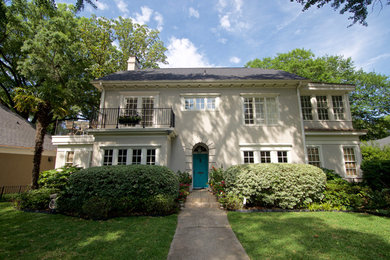 Example of a classic home design design in Other